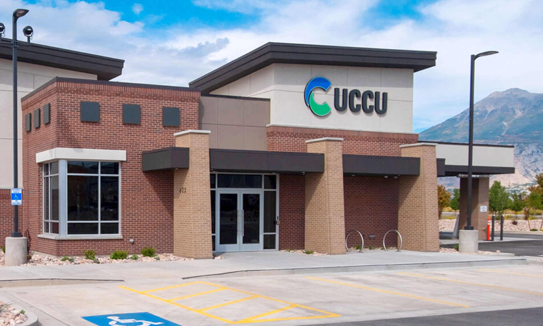 Utah Community Credit Union Vineyard Branch UCCU